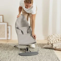 BabyBjörn Wipstoeltje Bliss - 3D Jersey - Zandgrijs Clearance