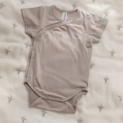 Bamboom Overslag Romper - Zand - 1 Mnd Discount