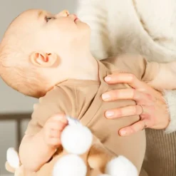 DAY Overslagromper Korte Mouw - Mt. 50/56 - Mocha Hot