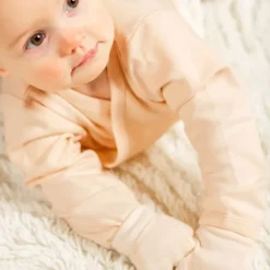 DAY Overslagromper Lange Mouw - Mt. 62/68 - Apricot Sale