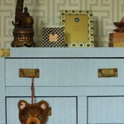 Doing Goods Wandhanger - Tapis Amis - Archie Geruite Beer Dierenkop Outlet