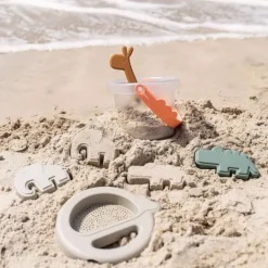 Done by Deer Friends Strandset Blue 5 Stuks Hot