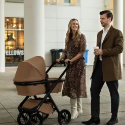 Dubatti One E6 Kinderwagen Dark Brown / Walnut Brown | Dubatti by Römer Autostoeltje Babysafe Pro | Vario Base 5Z Outlet