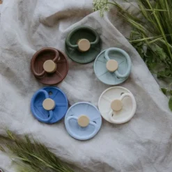 FRIGG Little Viking Fopspeen - 0-6 Mnd - 2 stuks - Powder Blue/Cream Clearance