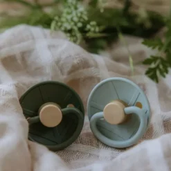 FRIGG Little Viking Fopspeen - 6-18 Mnd - 2 stuks - Sage/Olive Discount