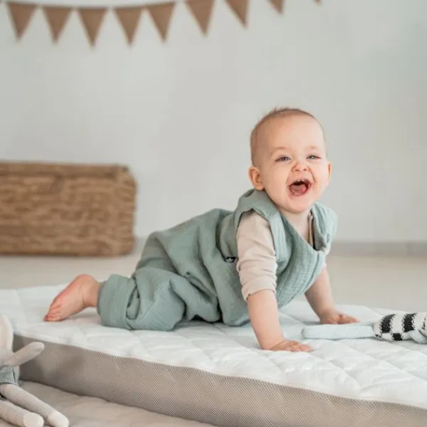 Julius Zöllner Muslin Jumper Slaapoverall - Sand - Maat 80 Best