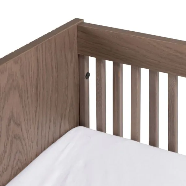 Kidsmill Levi Babykamer Incl. Rechte Potenset Walnoot | Ledikant 60 x 120 cm + Commode Discount