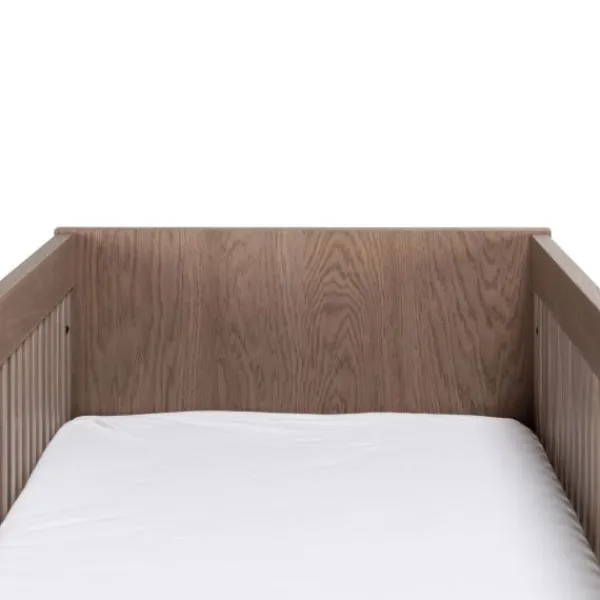 Kidsmill Levi Babykamer Incl. Rechte Potenset Walnoot | Ledikant 60 x 120 cm + Commode Discount