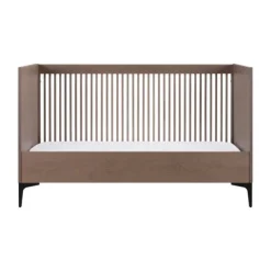 Kidsmill Levi Babykamer Incl. Rechte Potenset Walnoot | Ledikant 60 x 120 cm + Commode Discount