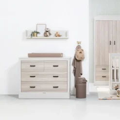 Kidsmill Newport Babykamer Incl. Zwarte Grepen - Oatmeal / Eiken | Ledikant 60 x 120 cm + Commode Outlet