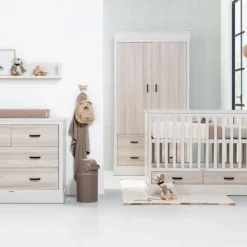 Kidsmill Newport Babykamer Incl. Zwarte Grepen - Oatmeal / Eiken | Ledikant 60 x 120 cm + Commode Outlet