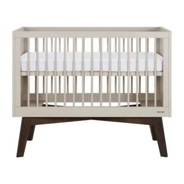 Kidsmill Sixties Babykamer Oatmeal / Walnoot | Bed 60 x 120 cm + Commode Sale