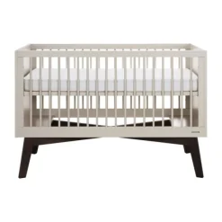 Kidsmill Sixties Babykamer Oatmeal / Walnoot | Bed 60 x 120 cm + Commode Sale
