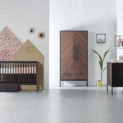 Kidsmill Vince Babybed Black / Oak 70 x 140 cm Clearance