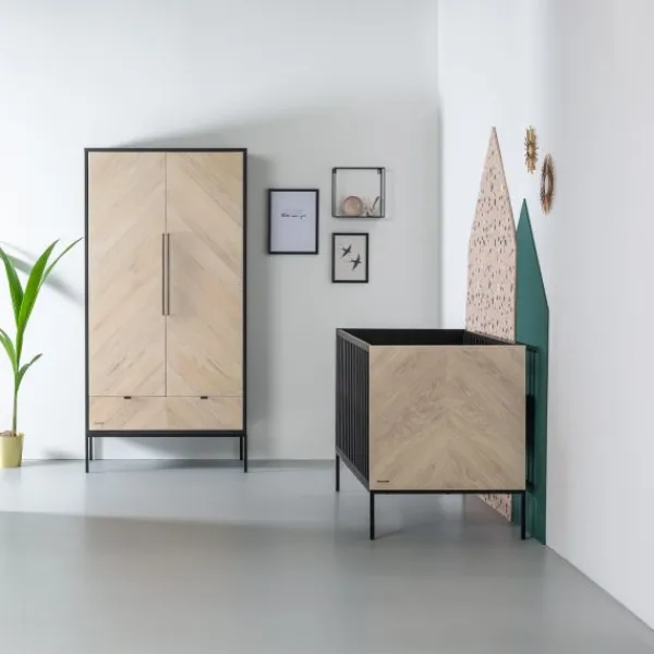 Kidsmill Vince Babybed Black / Oak 70 x 140 cm Clearance