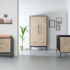 Kidsmill Vince Babybed Black / Oak 70 x 140 cm Clearance