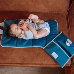 KipKep Napper Verschoonmatje + Luieretui Denim Blue New