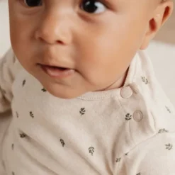 Little Dutch Newborn NOOS Little Farm - T-shirt lange mouw maat 62 - Green leaves Clearance