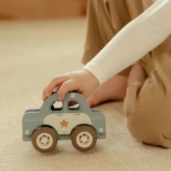 Little Dutch Politiewagen Inclusief Pegdoll – Hout Online