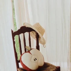 Lorena Canals Kussen - Apple Hot