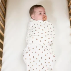 Meyco Mini Panther Swaddle Inbakerdoek - 0-3 Mnd - Soft Pink Discount