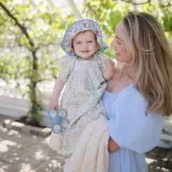 Mushie Daisy Rammelaar - Faded Denim Best