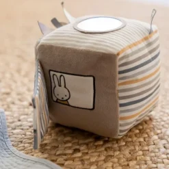 Nijntje Fluffy Activiteitenkubus - Pink Discount