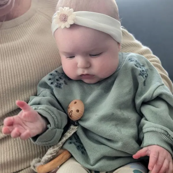 Ootje Kadootje Babyhaarband Vilten Bloem - Ivoor Hot