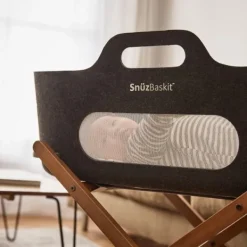 Snuz SnüzBaskit Moses Basket + Stand Set - Dove/Light Grey/Grey