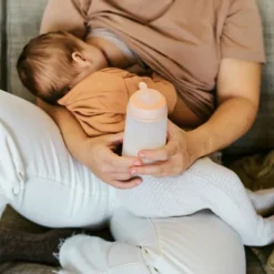 Suavinex Zero Zero Anti-Koliek Fles Borstvoeding - One Size - 180ml - Light New