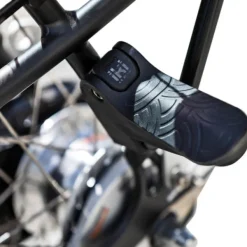 Urban Iki Junior Fietszitje - Bincho Black / Kurumi Brown Zwart Best